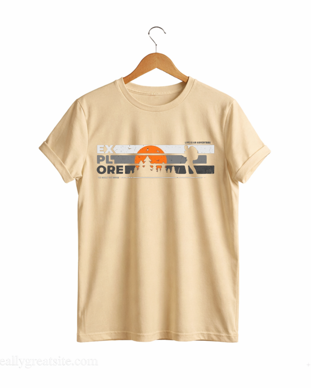 men’s 180 gsm cotton minimal mountain print t shirt | stylish casual graphic tee